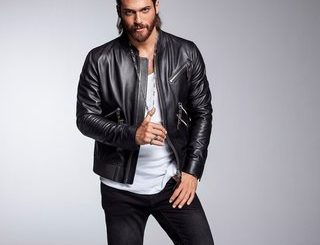 Can Yaman İtalya sokaklarında yürüyemedi! Can Yaman’a Türk takipçilerden tepki!